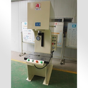 电伺服液压机的详细说明