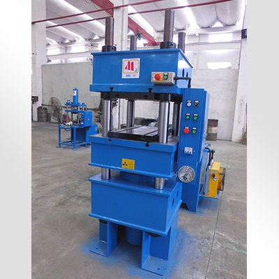 汽车内饰件液压机的性能特点